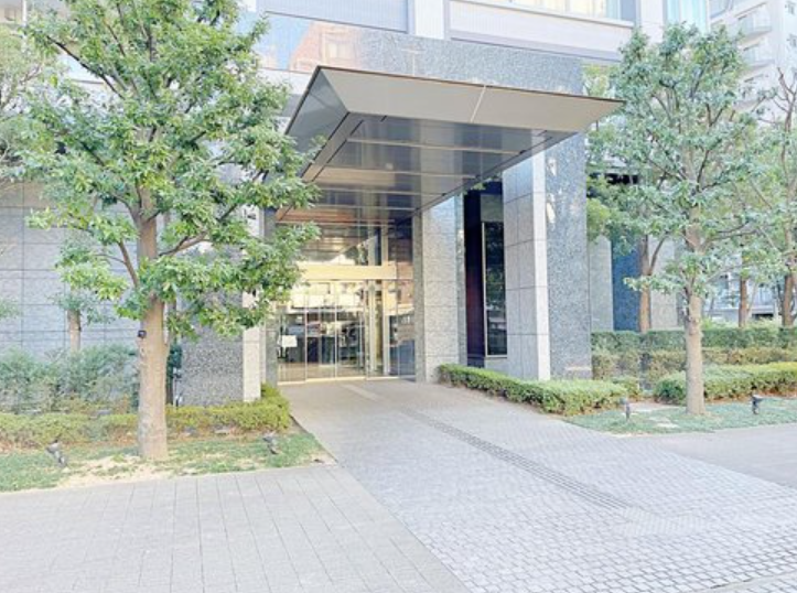 [27th Floor Renovated Condo / 2LDK] Minato Ward, Tokyo photo 13