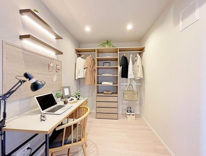 [27th Floor Renovated Condo / 2LDK] Minato Ward, Tokyo photo 5