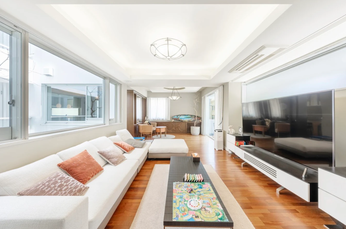 [Private Audio & Fitness Suite / 4LDK Luxury Estate] Chuo Ward, Kobe City, Hyogo Prefecture photo 2