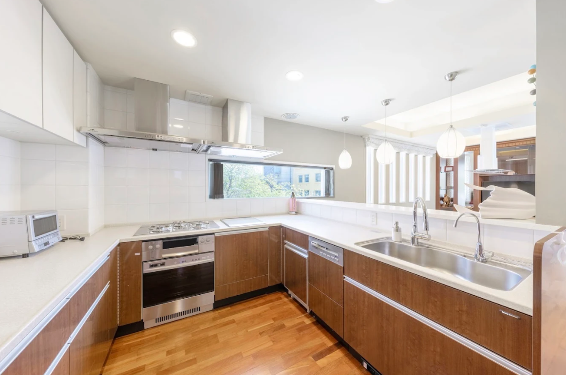[Private Audio & Fitness Suite / 4LDK Luxury Estate] Chuo Ward, Kobe City, Hyogo Prefecture photo 5