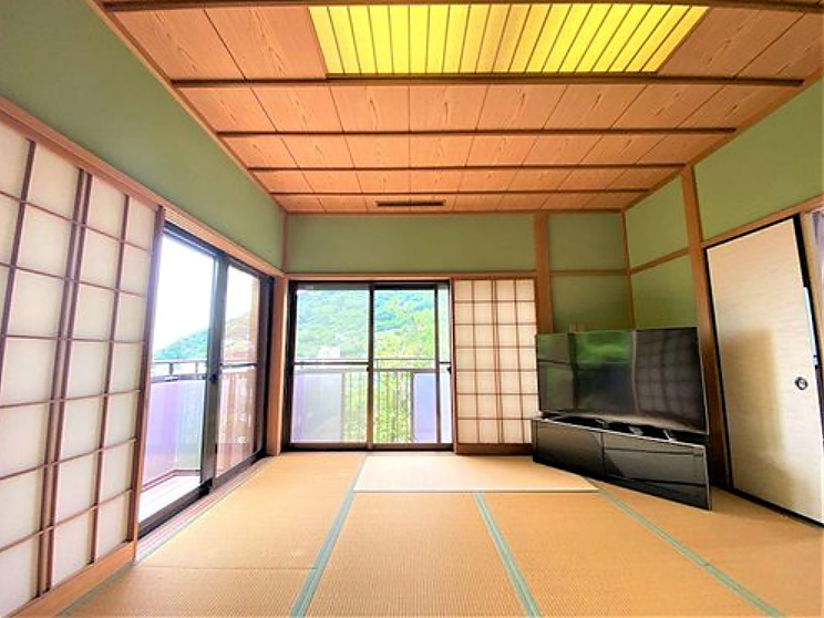5LDK Private Villa | Koarashi-cho, Atami, Shizuoka photo 3