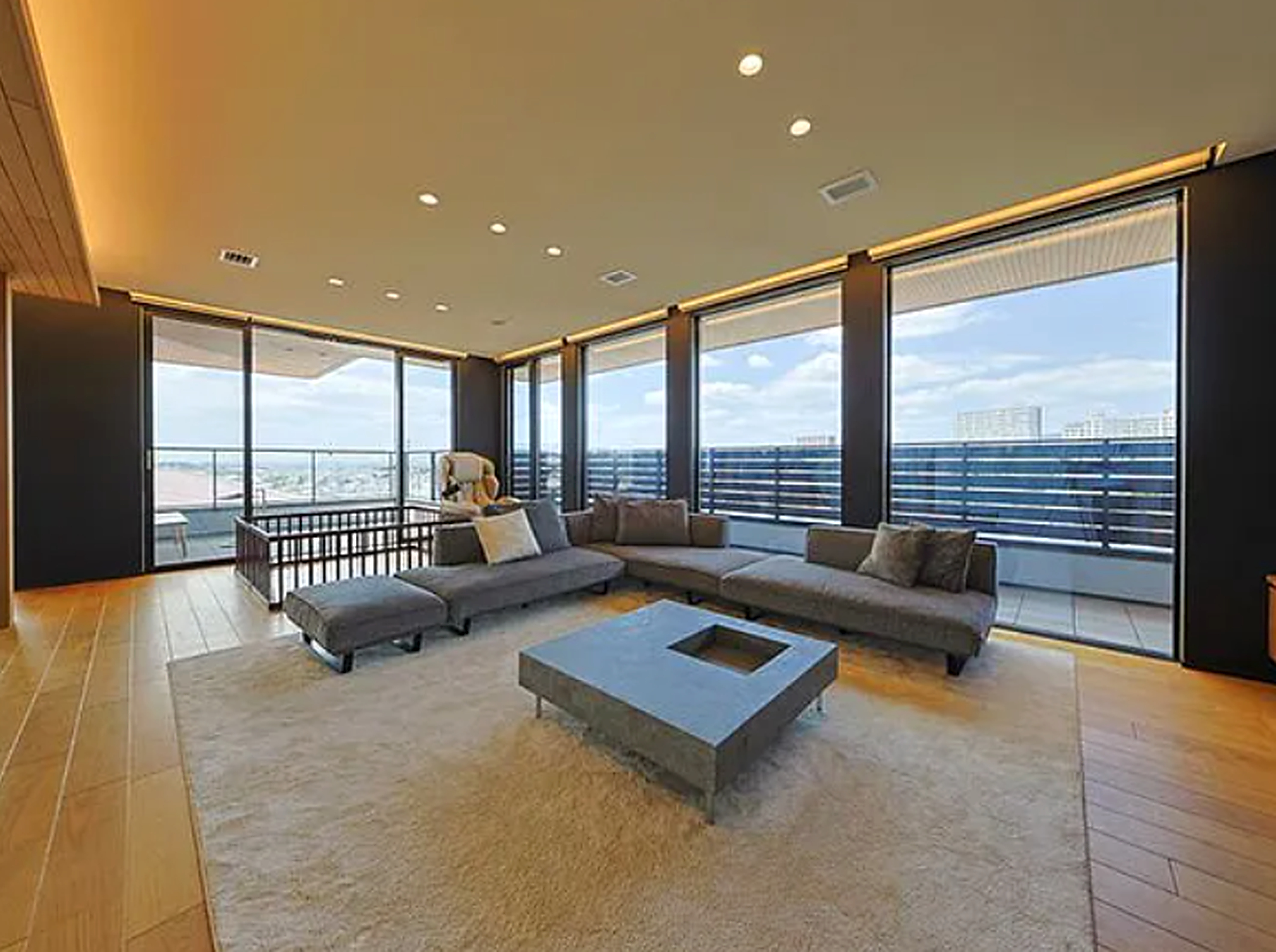 5LDK + S Luxury Detached House | Nakayamadai, Toyonaka, Osaka photo