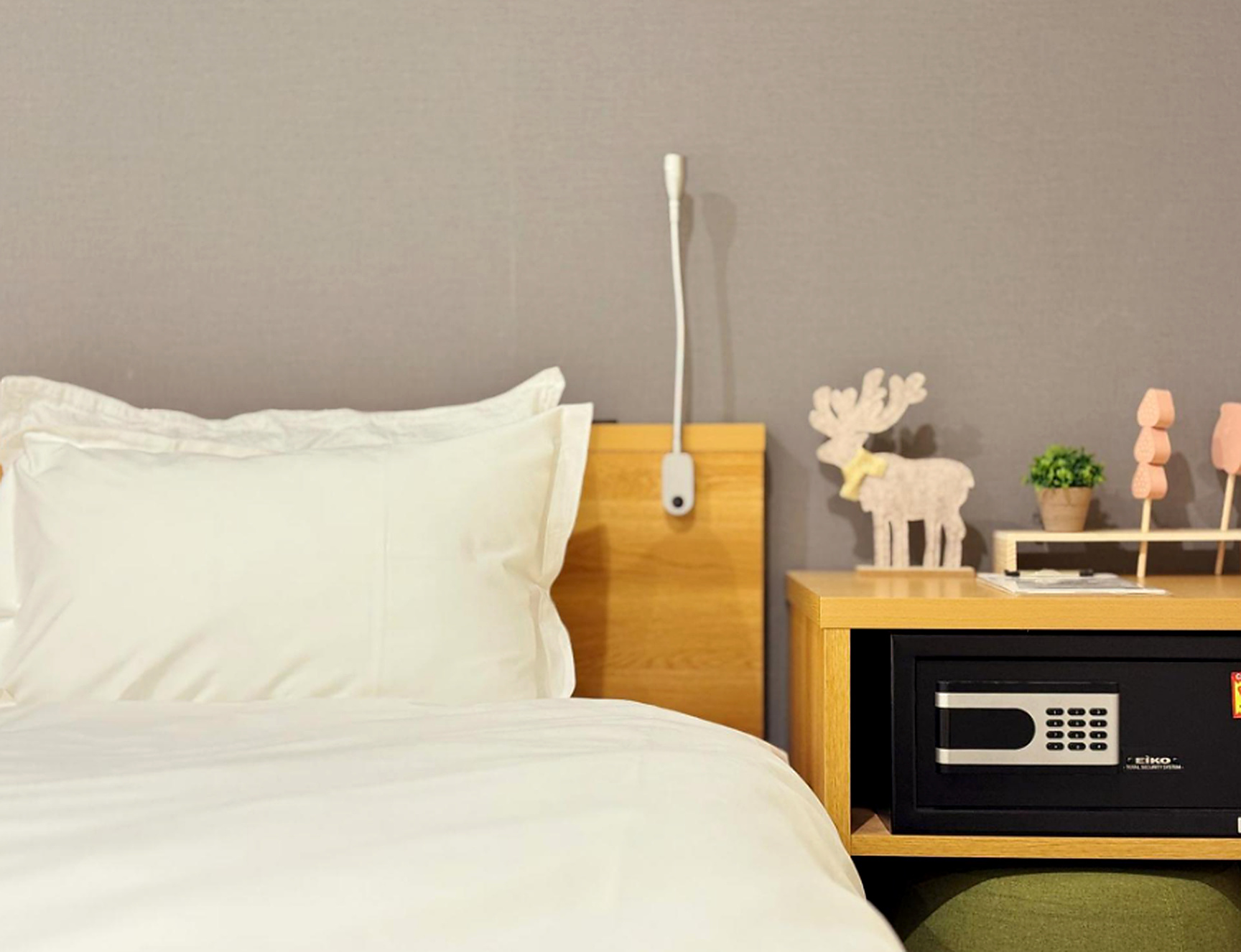 63-Room Hotel | FAWN HOTEL, Ebisuhigashi, Naniwa-ku, Osaka photo 14