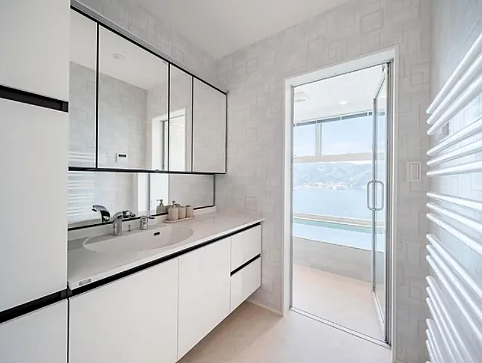 2LDK + 2 Storage Luxury Resort Villa | Ajiro, Atami, Shizuoka photo 16
