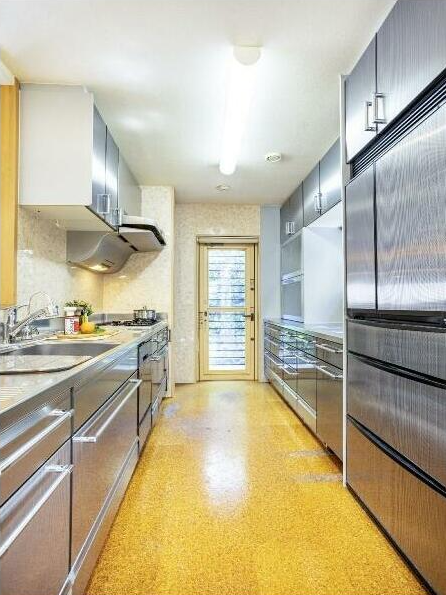 Luxury Detached House / 5LDK + 2 Storage Rooms, Setagaya City, Tokyo photo 10