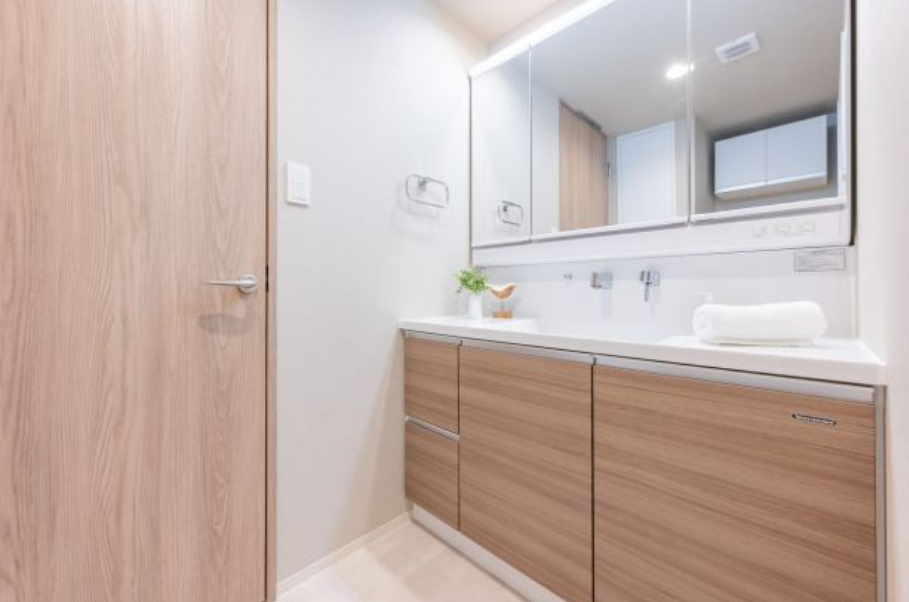 [Renovated Apartment / 2LDK] Bunkyo, Tokyo photo 4