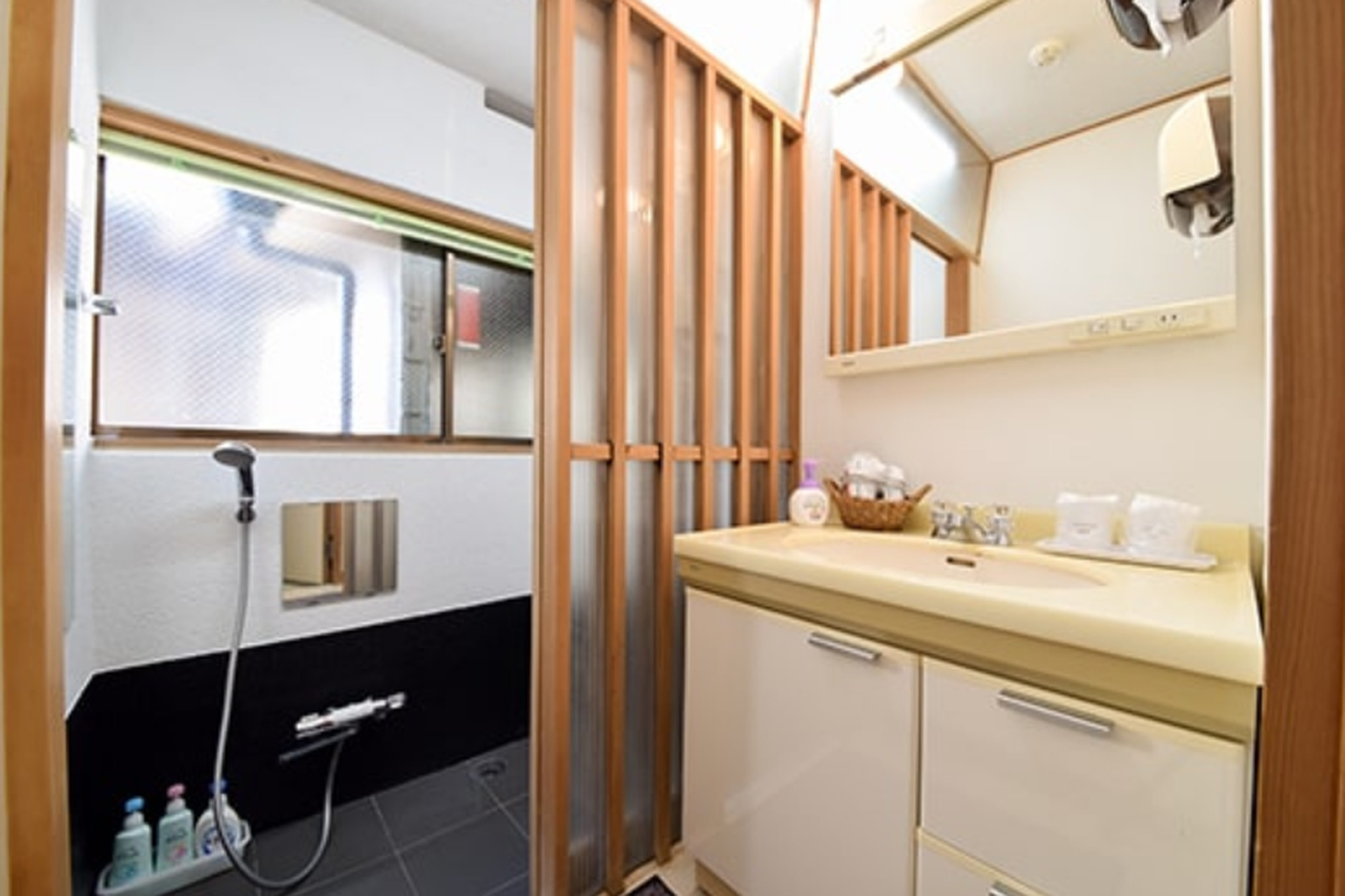 Operating Ryokan / 17 Rooms, Atami, Shizuoka photo 12