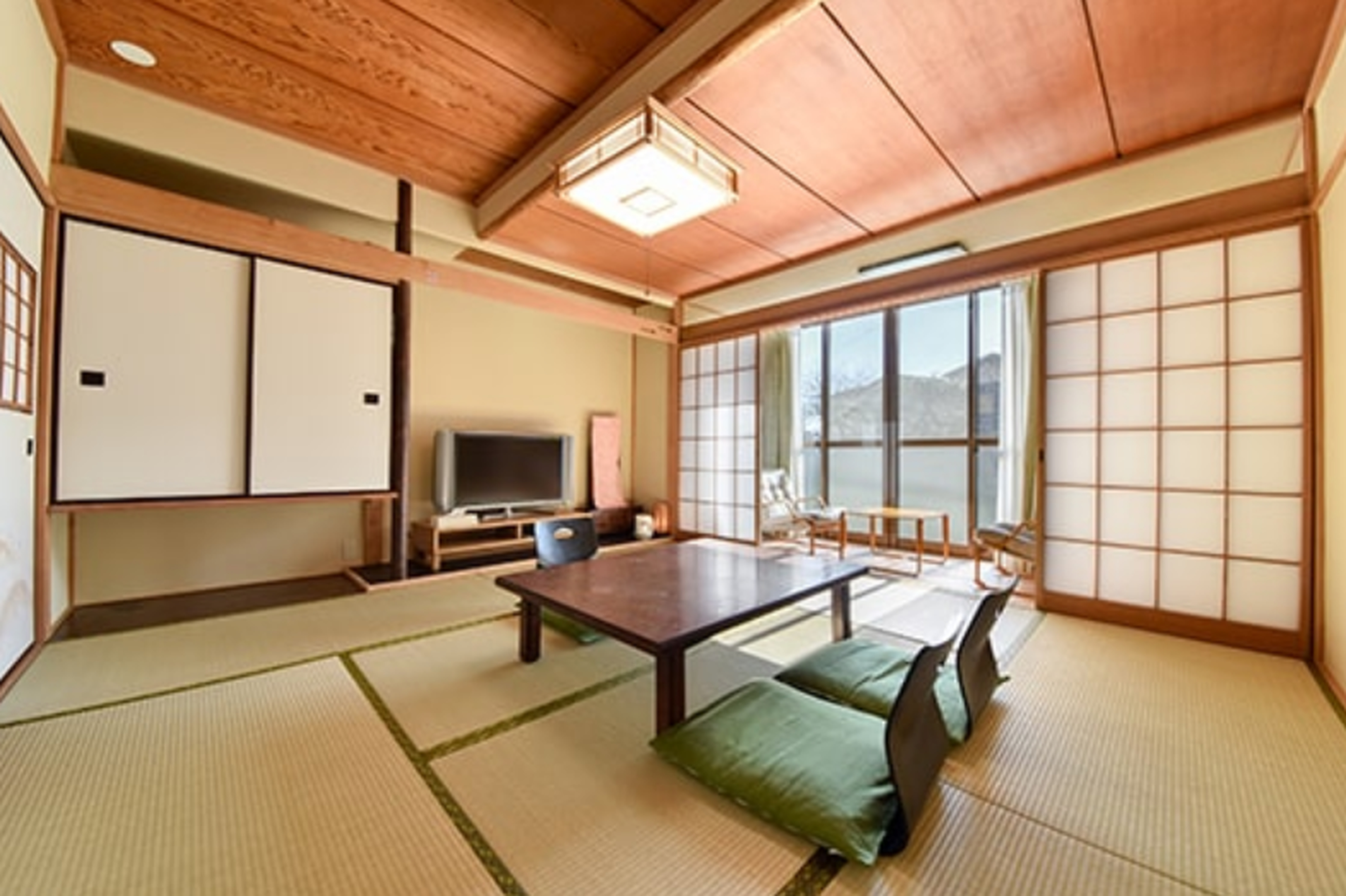 Operating Ryokan / 17 Rooms, Atami, Shizuoka photo 2