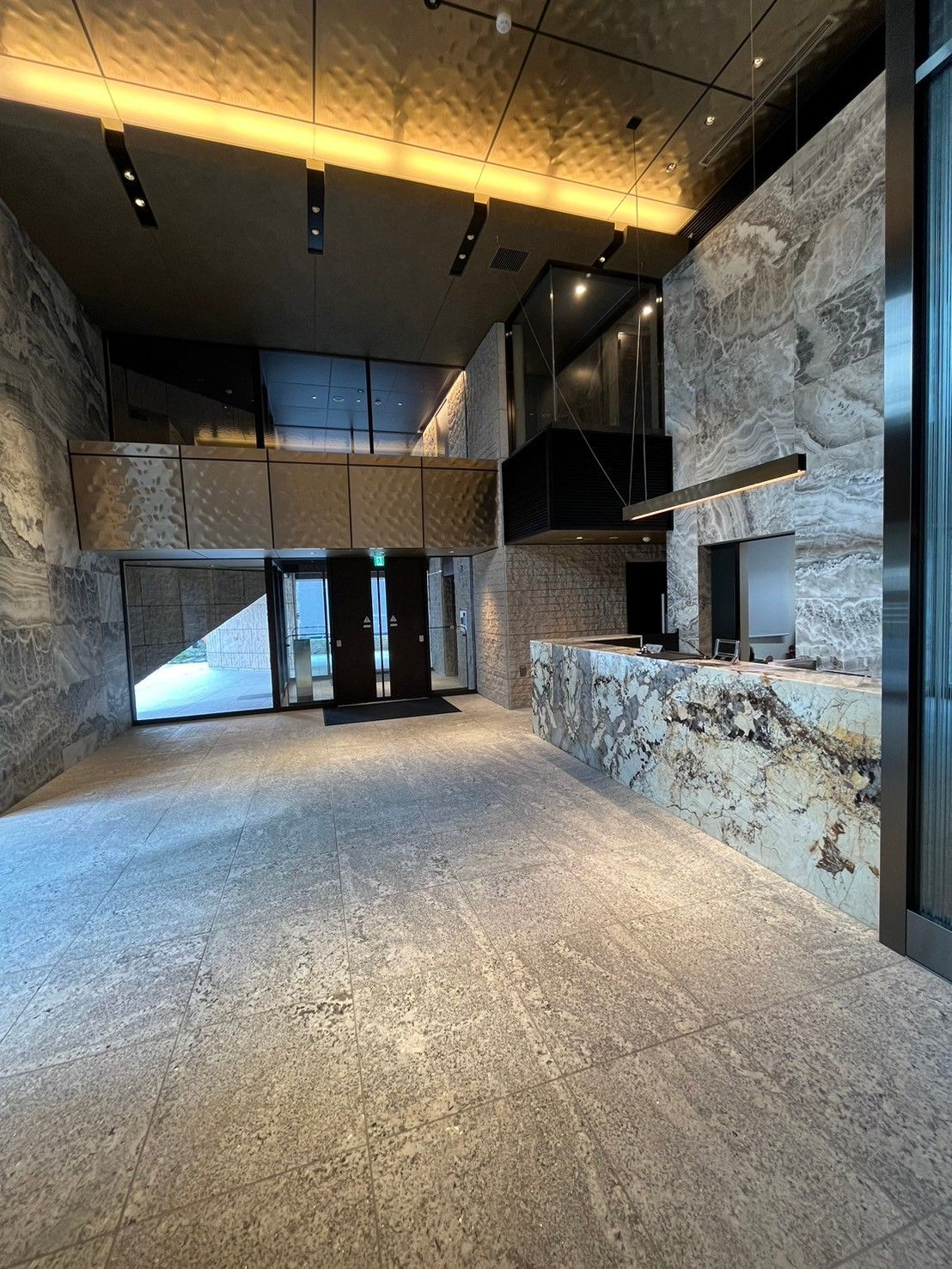 Luxury Tower Condo / 3LDK, Fukuoka City, Fukuoka photo 6