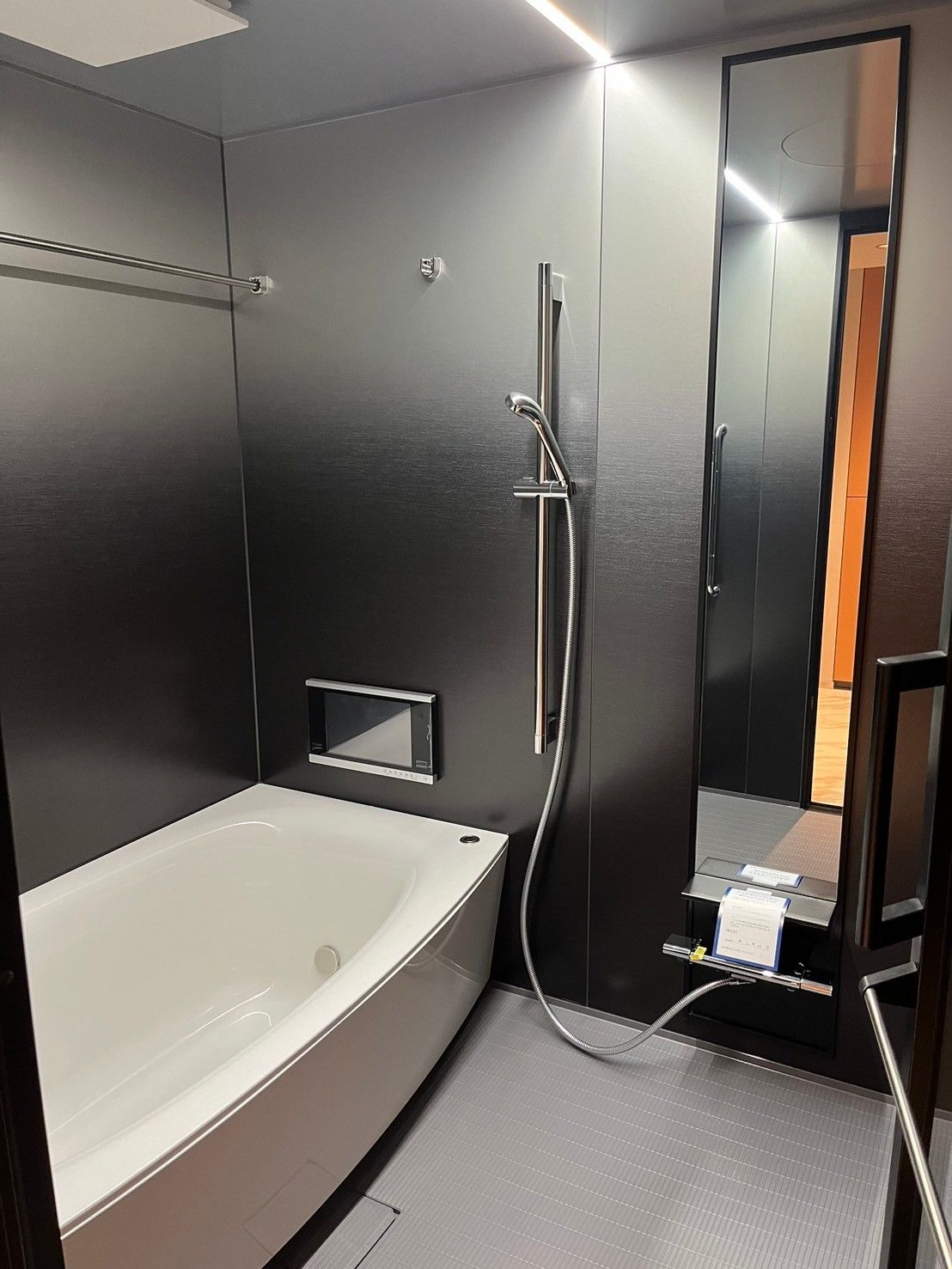 Luxury Tower Condo / 3LDK, Fukuoka City, Fukuoka photo 10