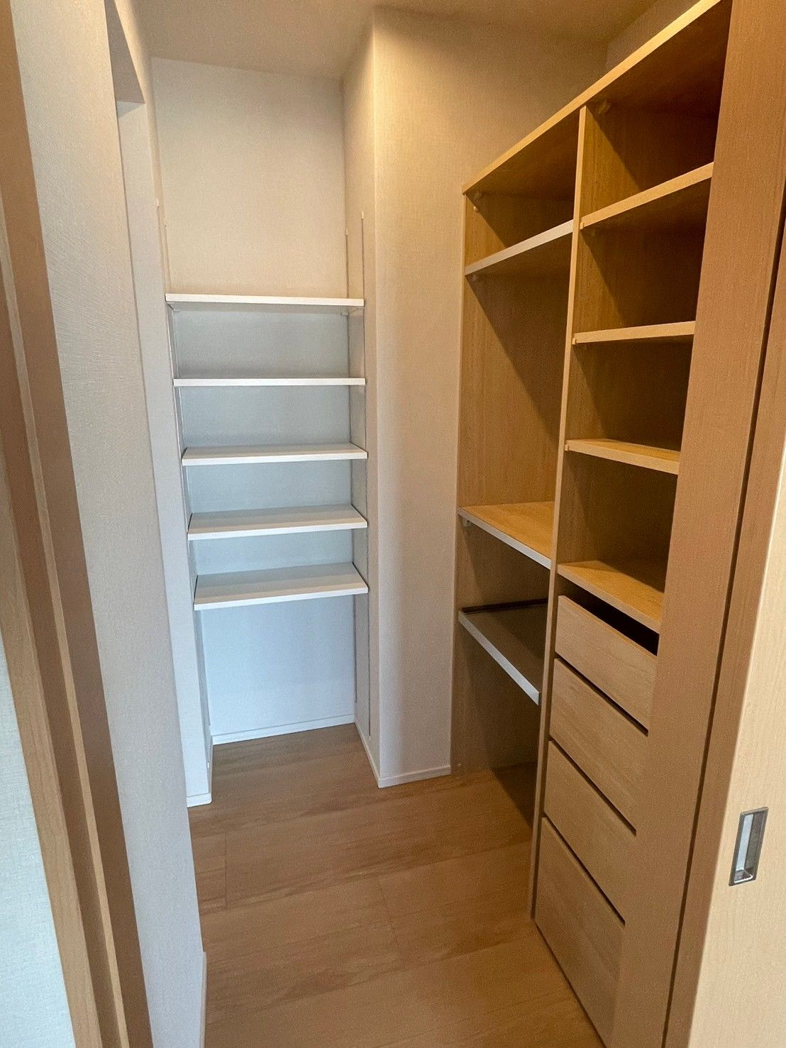Luxury Tower Condo / 3LDK, Fukuoka City, Fukuoka photo 12