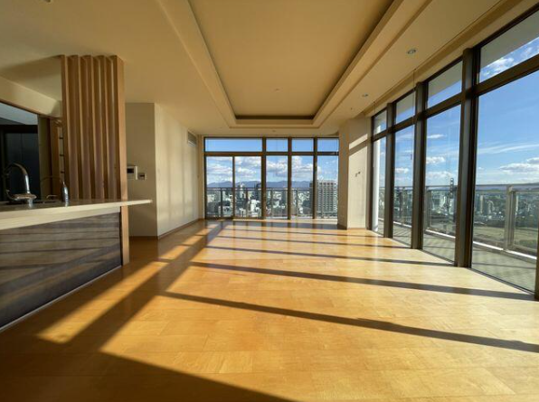 High-Rise Condo Unit / 3LDK, Chuo Ward, Fukuoka photo