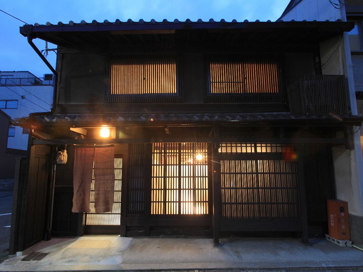 Traditional Machiya Guesthouse / 5K, Kyoto City, Kyoto photo 4