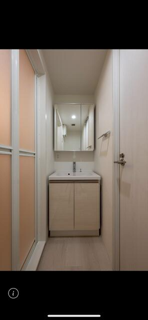 Income Apartment / 12 Units, Meguro, Tokyo photo 4