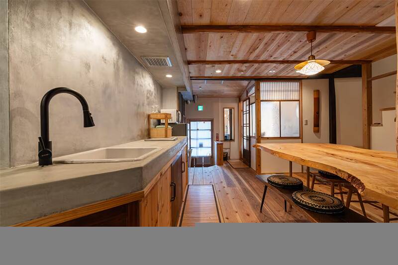 Traditional Machiya, Shimogyo Ward, Kyoto (Takase River, Nishihashizumecho) photo 5