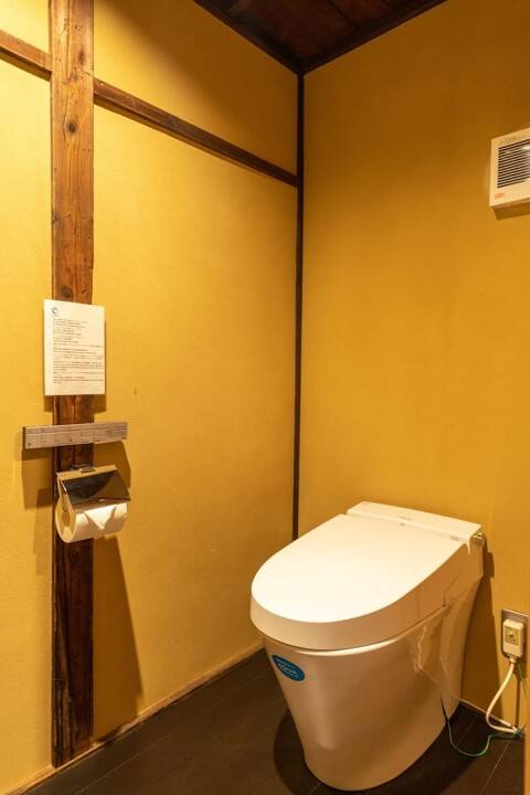 Traditional Machiya, Nakagyo Ward, Kyoto (Shinmachi-dori, Benzaitencho) photo 17