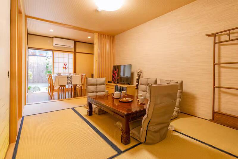 Traditional Machiya, Kamigyo Ward, Kyoto (Nishijin, Kashiwaseiseicho) photo 5