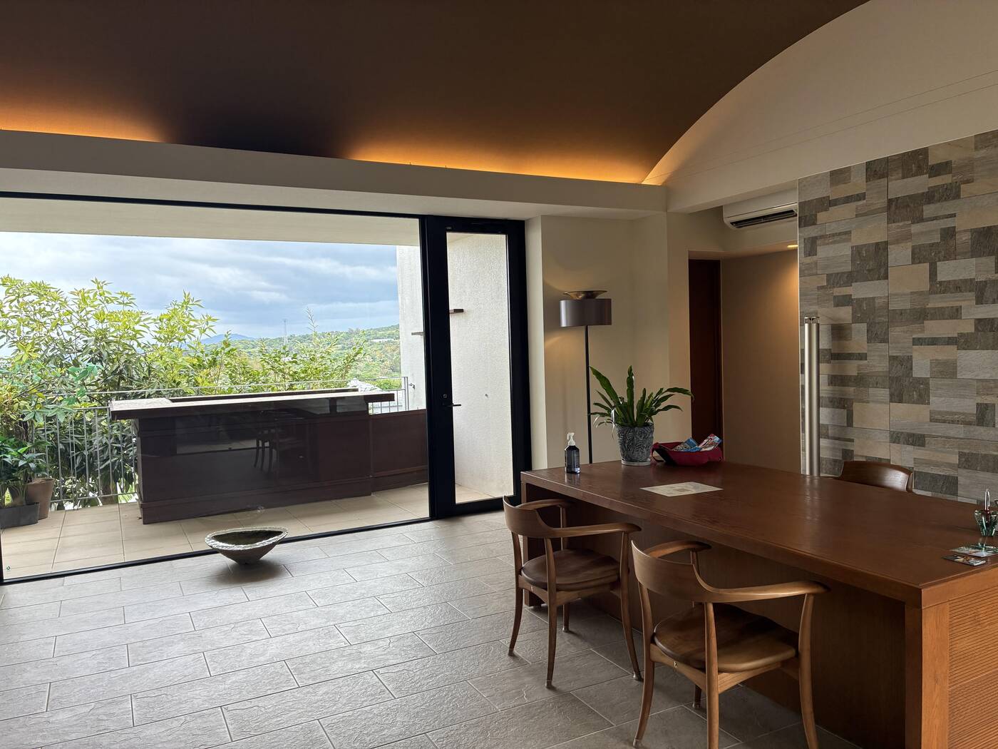 Ocean View Resort Nagahama, Yomitan / 8BR, Okinawa photo 8