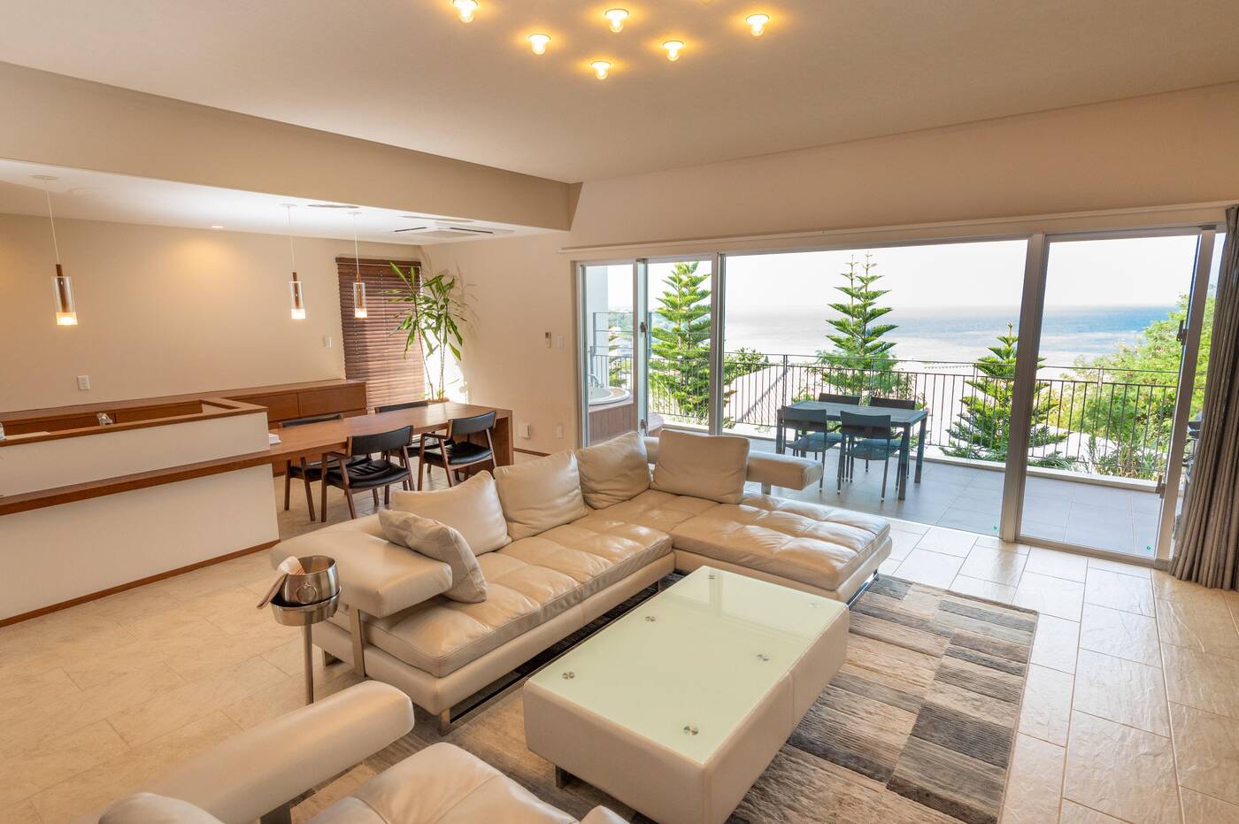 Ocean View Resort Nagahama, Yomitan / 8BR, Okinawa photo 2