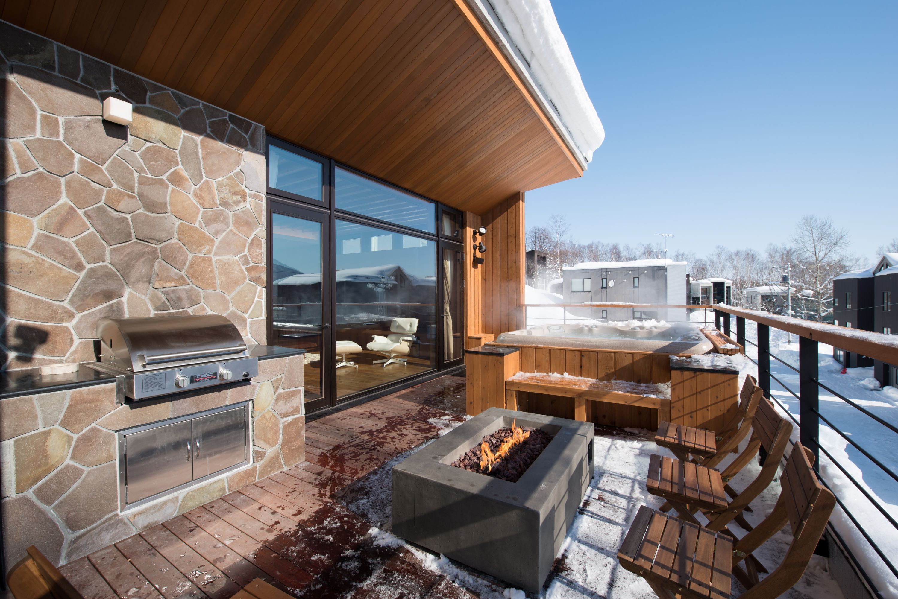 Hakuchōzan Award-Winning Niseko Ski Chalet / 7BR, Hokkaido photo 5