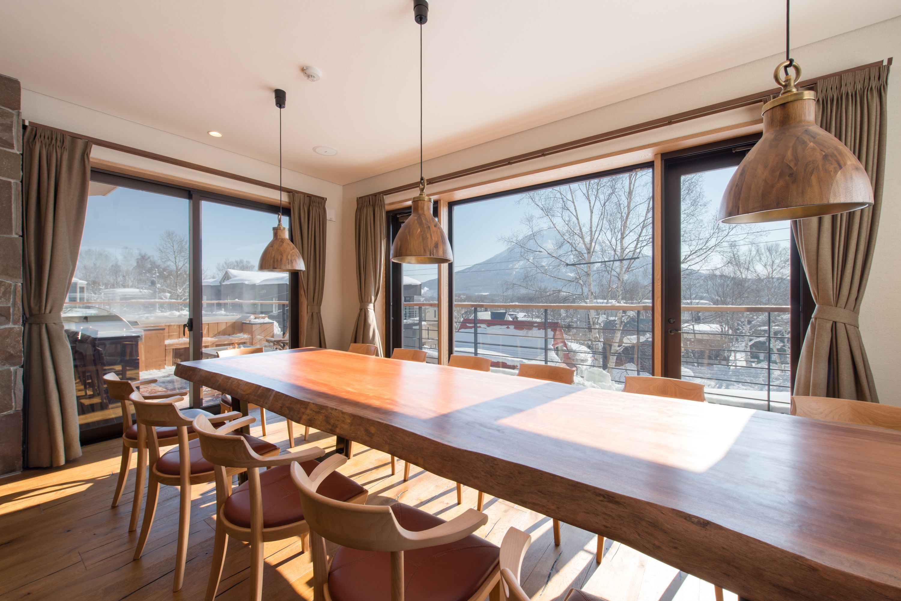 Hakuchōzan Award-Winning Niseko Ski Chalet / 7BR, Hokkaido photo 9