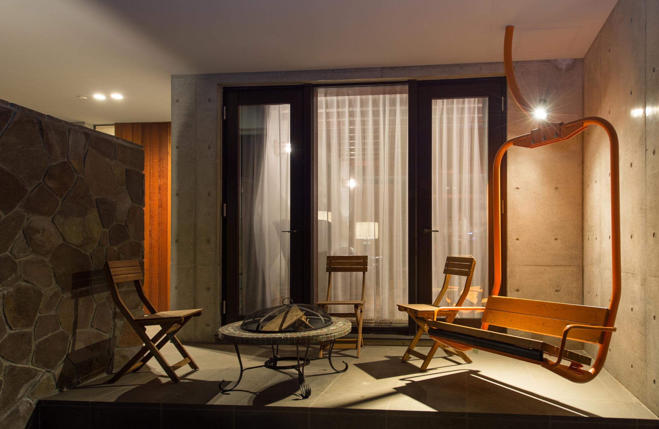 Hakuchōzan Award-Winning Niseko Ski Chalet / 7BR, Hokkaido photo 7