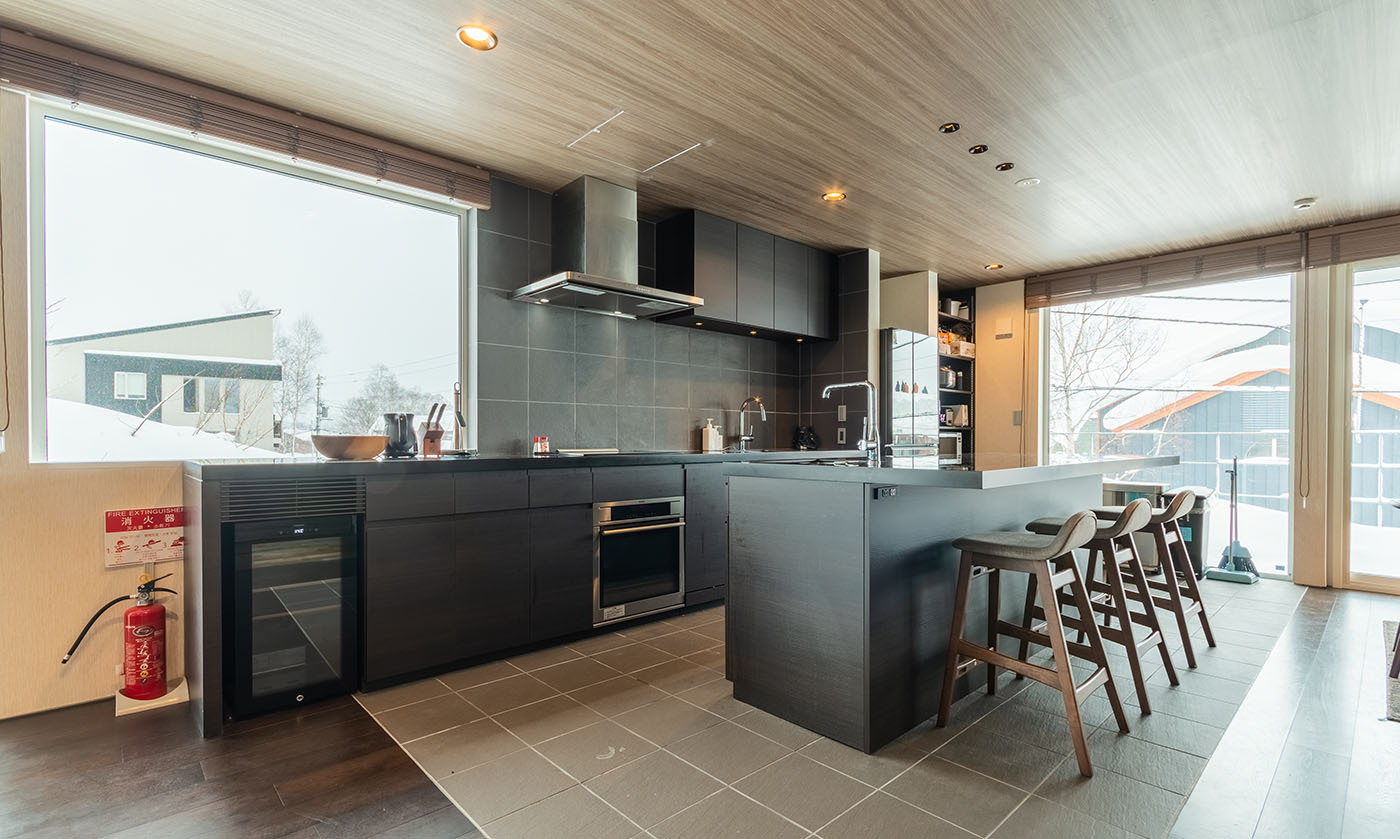 J's Den Niseko Hirafu Chalet / 8BR, Hokkaido photo 9