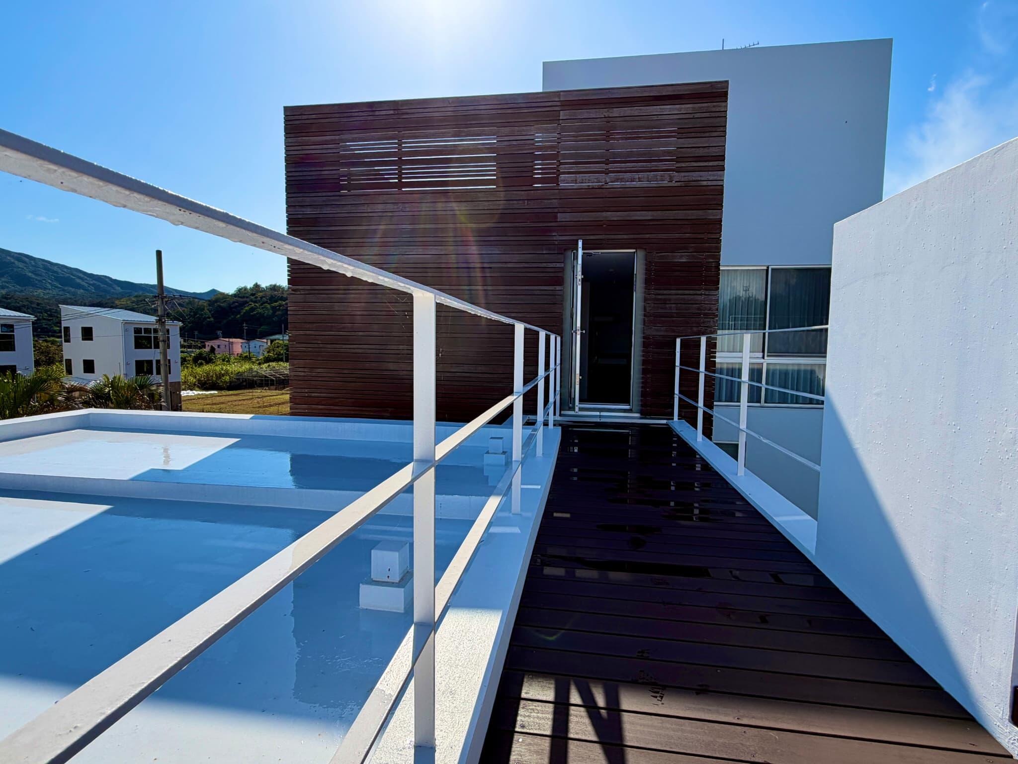 Onna-son Oceanfront Luxury Villa / 4BR, Okinawa photo 3