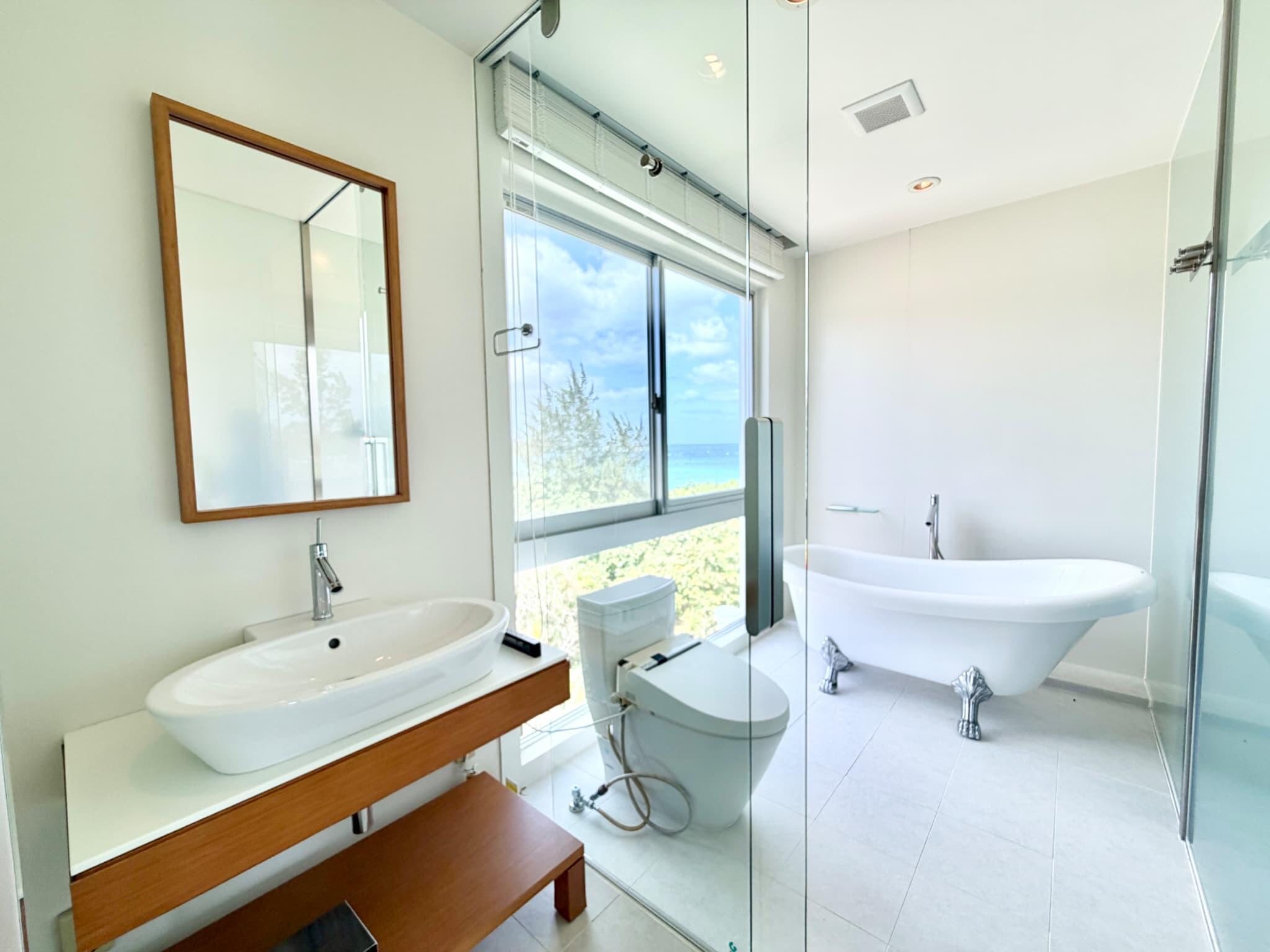 Onna-son Oceanfront Luxury Villa / 4BR, Okinawa photo 5