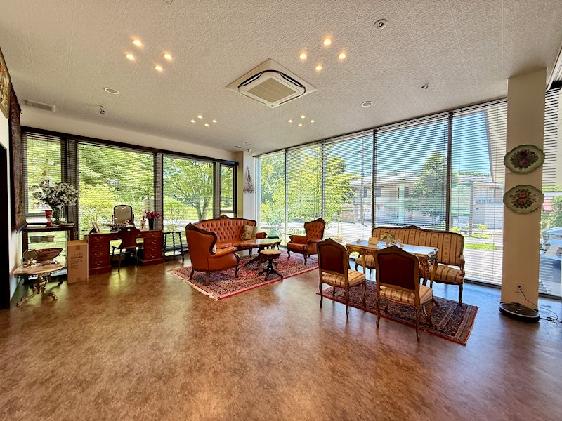 Shiozawa Karuizawa Showroom Property, Nagano photo 9