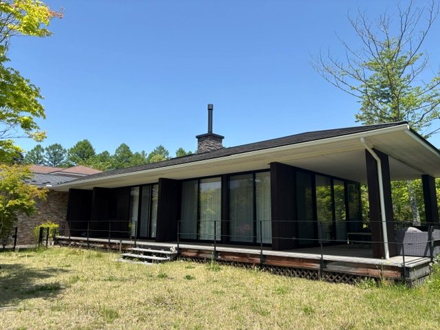 South Karuizawa Single-Story Villa, Nagano photo 1