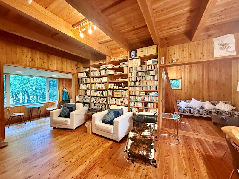 Minamigaoka Karuizawa Villa with Wood Stove, Nagano photo 4