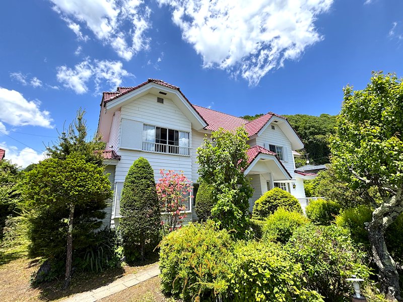 Nakakaruizawa Town Hall Area House with Cottage, Nagano photo