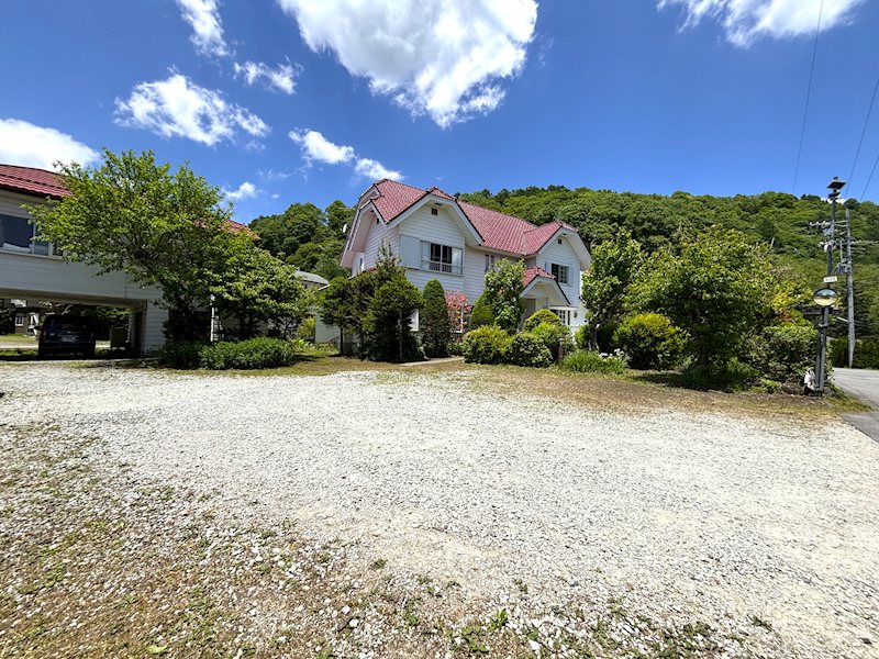 Nakakaruizawa Town Hall Area House with Cottage, Nagano photo 2