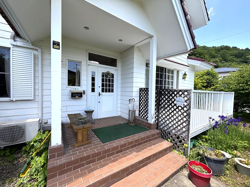 Nakakaruizawa Town Hall Area House with Cottage, Nagano photo 3