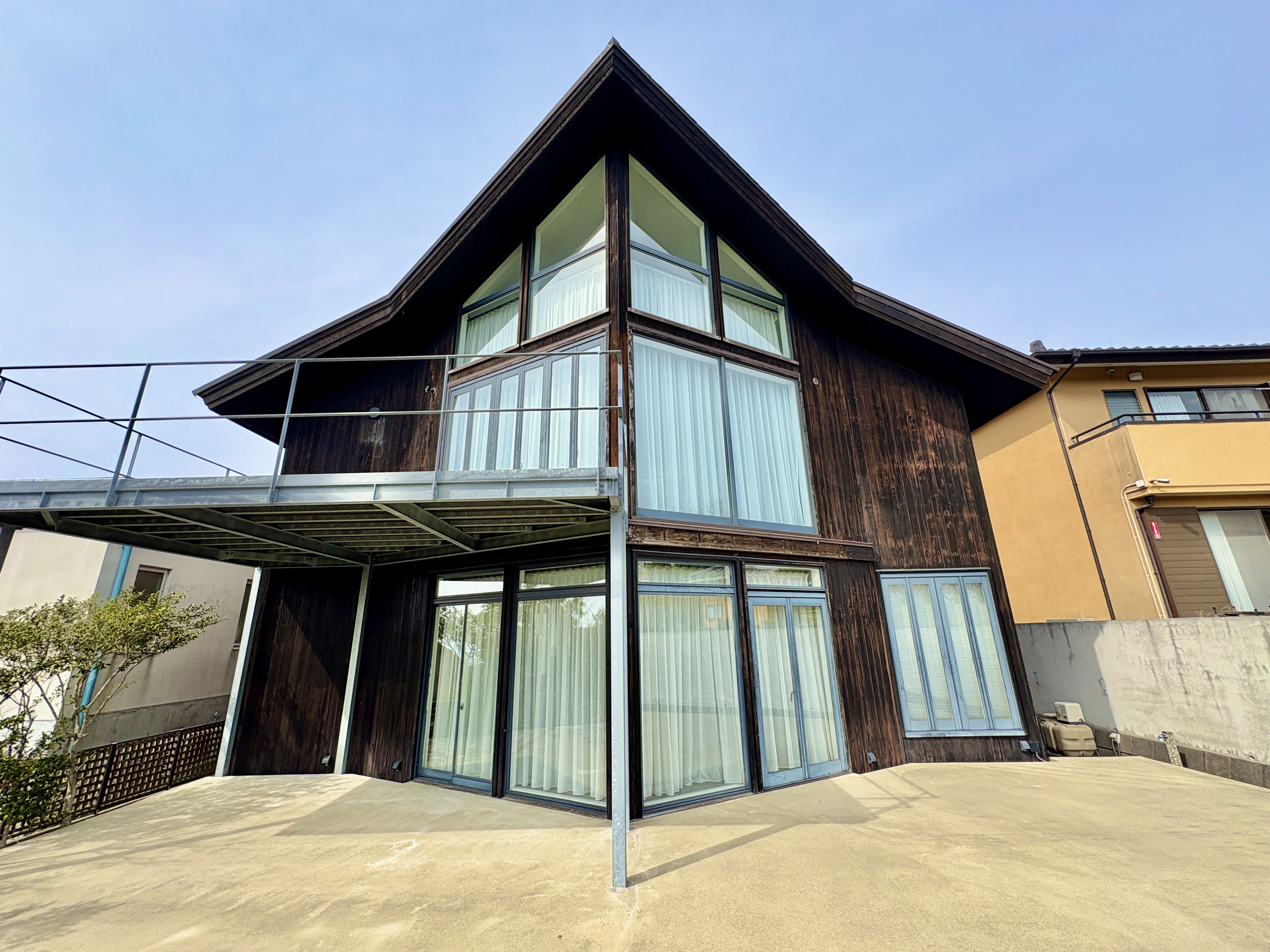Shimoyamaguchi Hayama Renovated Studio House, Kanagawa photo