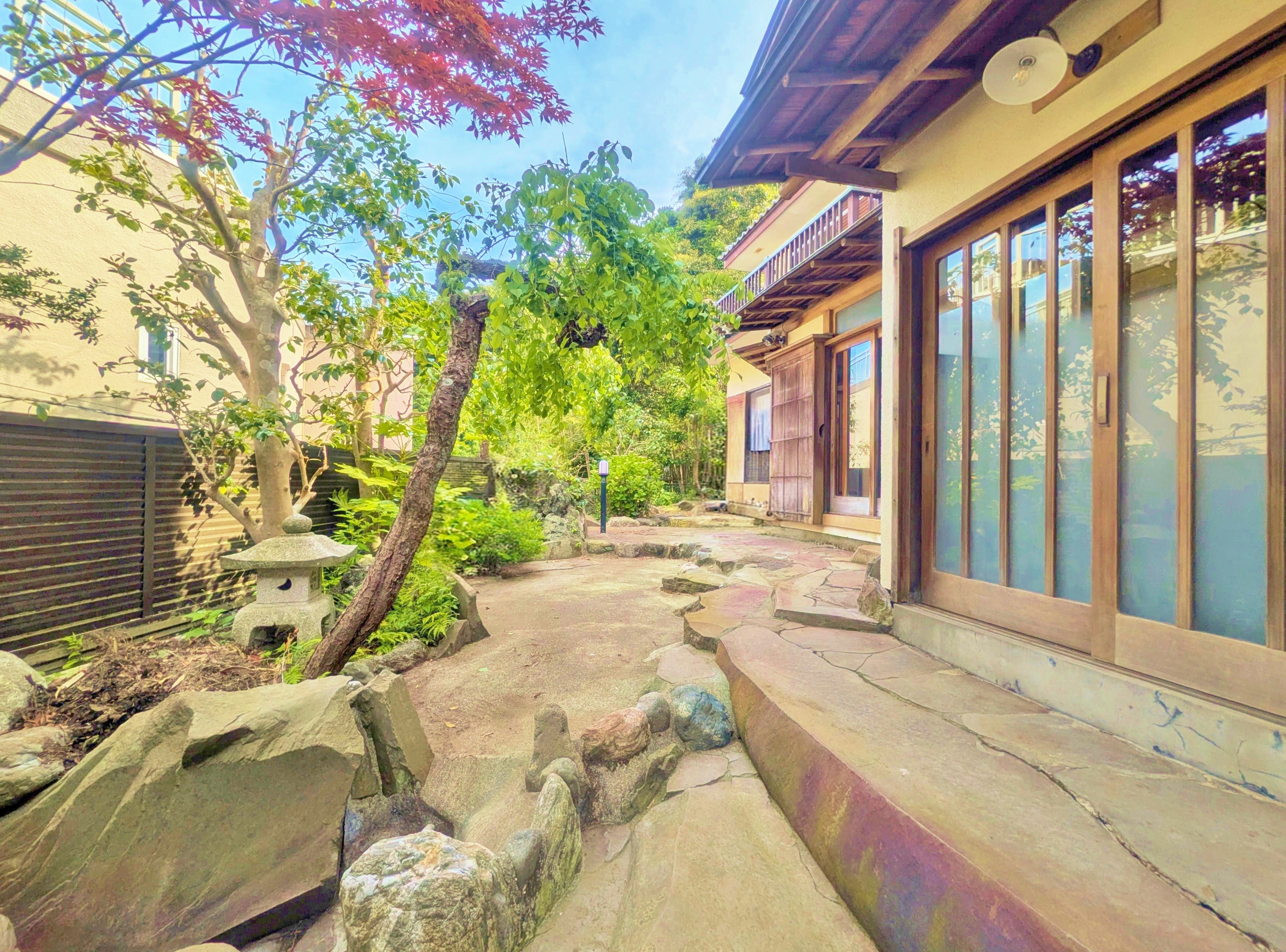 Gokurakuji Kamakura House near Sakanoshita Beach, Kanagawa photo 2