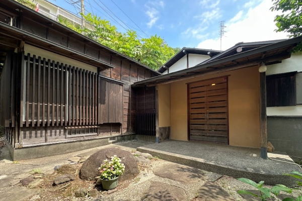 Momoyama-cho Atami Japanese-Style Residence with Hot Spring, Shizuoka photo