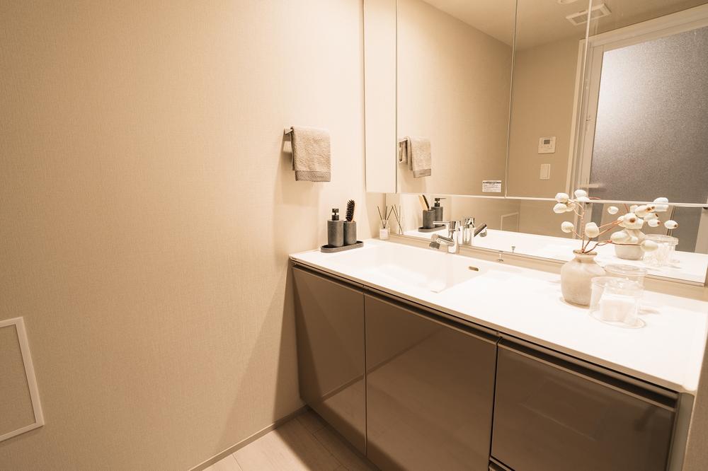 Laurel Tower Shinsaibashi / 2LDK, Osaka photo 14