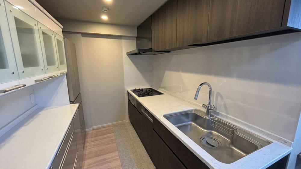Grand Maison Kita-Horie Residence / 3LDK, Osaka photo 3