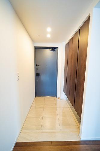 Laurel Tower Midosuji Honmachi / 3LDK, Osaka photo 8