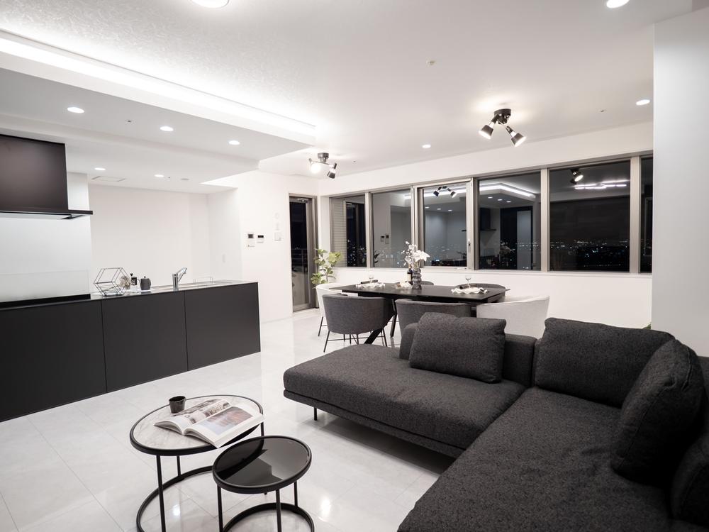 Laurel Tower Sanctus Umeda / 2LDK, Osaka photo 9
