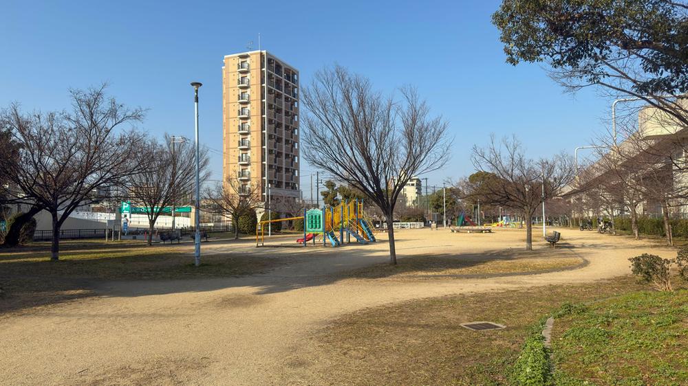 Yamasaka 4-chome Land, Osaka photo 4