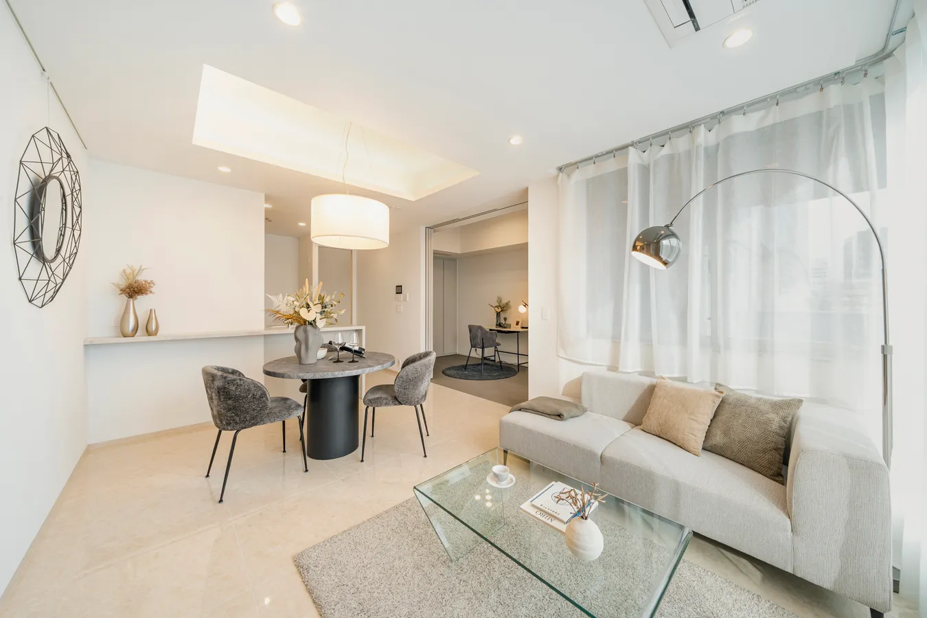Mansion / 2LDK, Chiyoda Ward, Tokyo, 5F (Branz Chiyoda Fujimi) photo