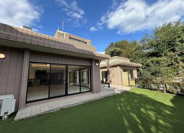 Detached House / 4LDK + 1LDK + 3S, Nerima, Tokyo photo