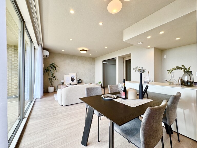 Shinsenri Sakuragaoka Maison City No.2/ 3SLDK, Toyonaka photo 2