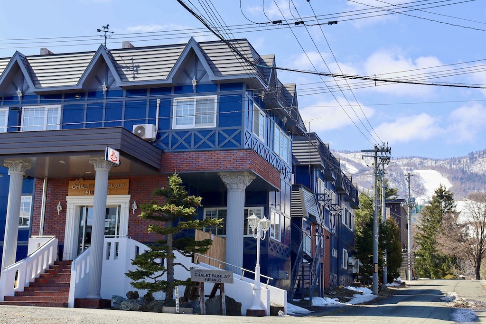 Hotel / 30 Rooms, Furano, Hokkaido photo 3