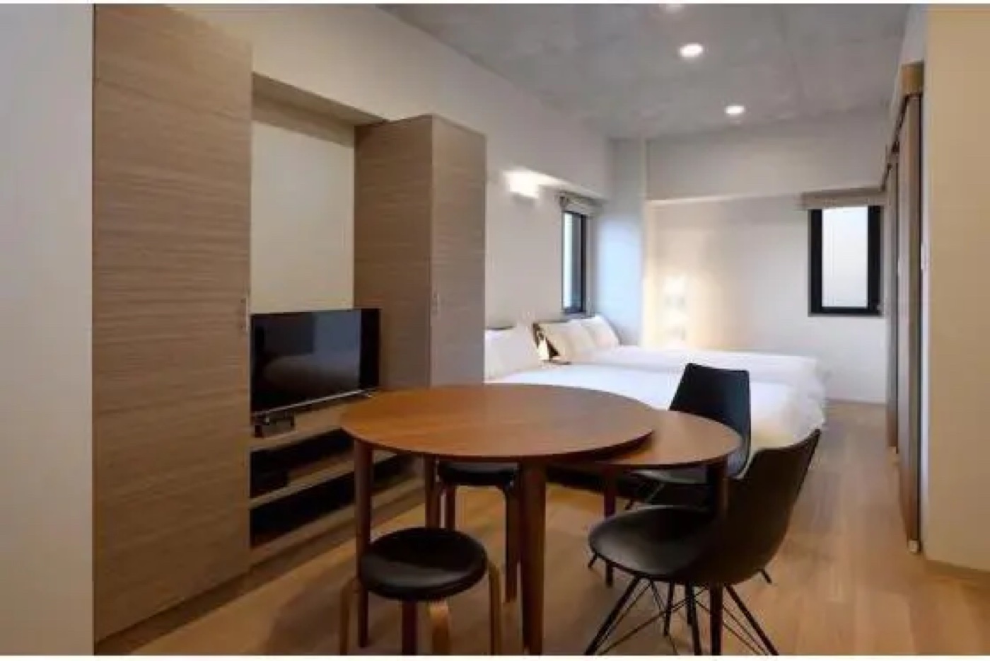 Hotel / 8 Rooms, Koto-ku, Tokyo photo 4