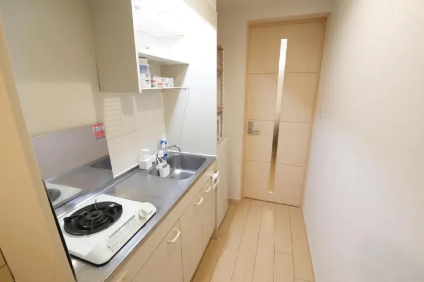 Apartment Building / 18 Units (1K), Shibuya-ku, Tokyo photo 7