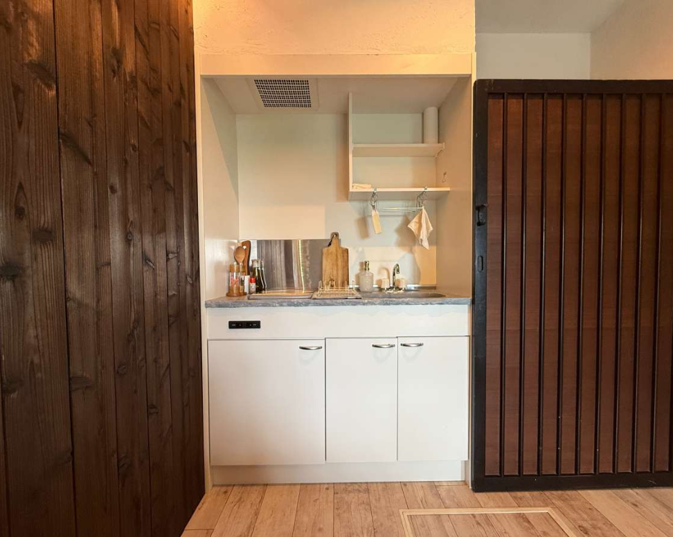 Hotel / 3 Rooms, Onna, Okinawa photo 4